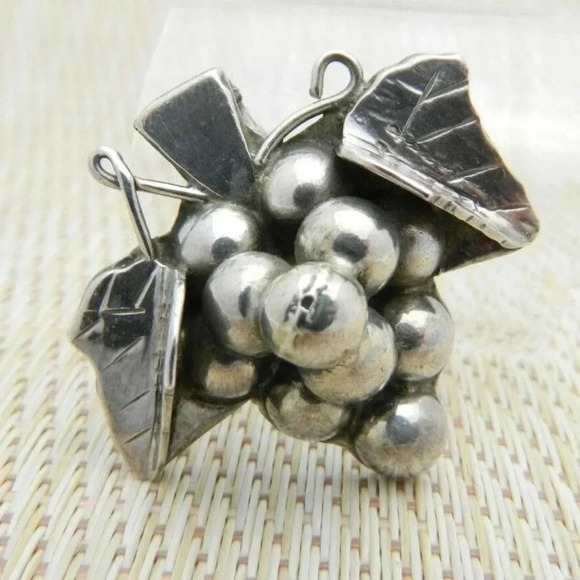 Mexico Taxco TI-01 Sterling Silver Grape Cluster - Picture 1 of 4